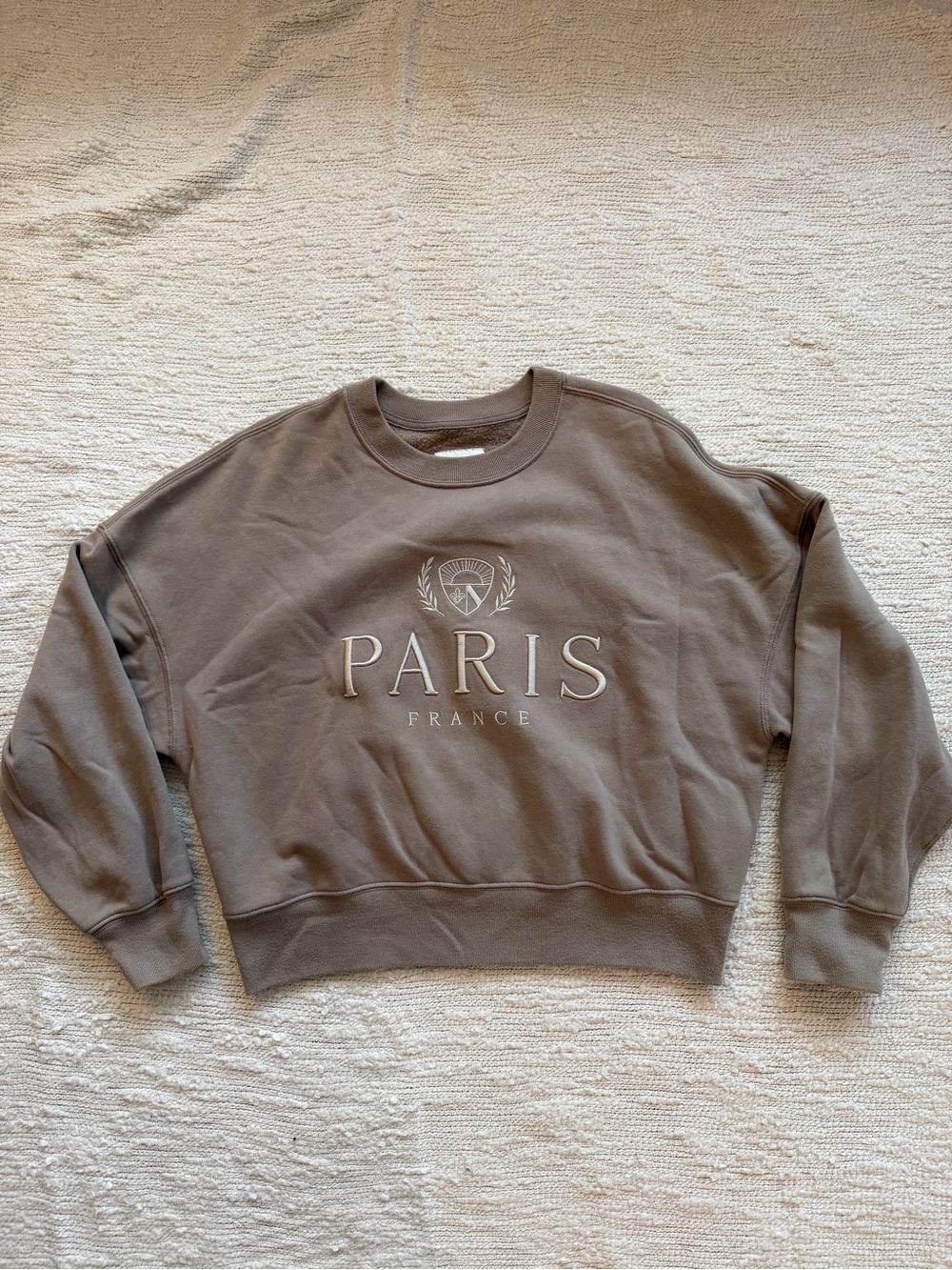 Abercrombie & Fitch “Paris” embroidered crewneck